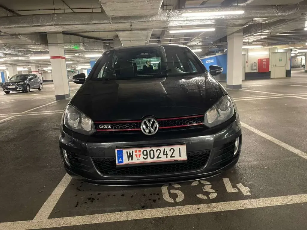 Volkswagen Golf 2009 photo 3