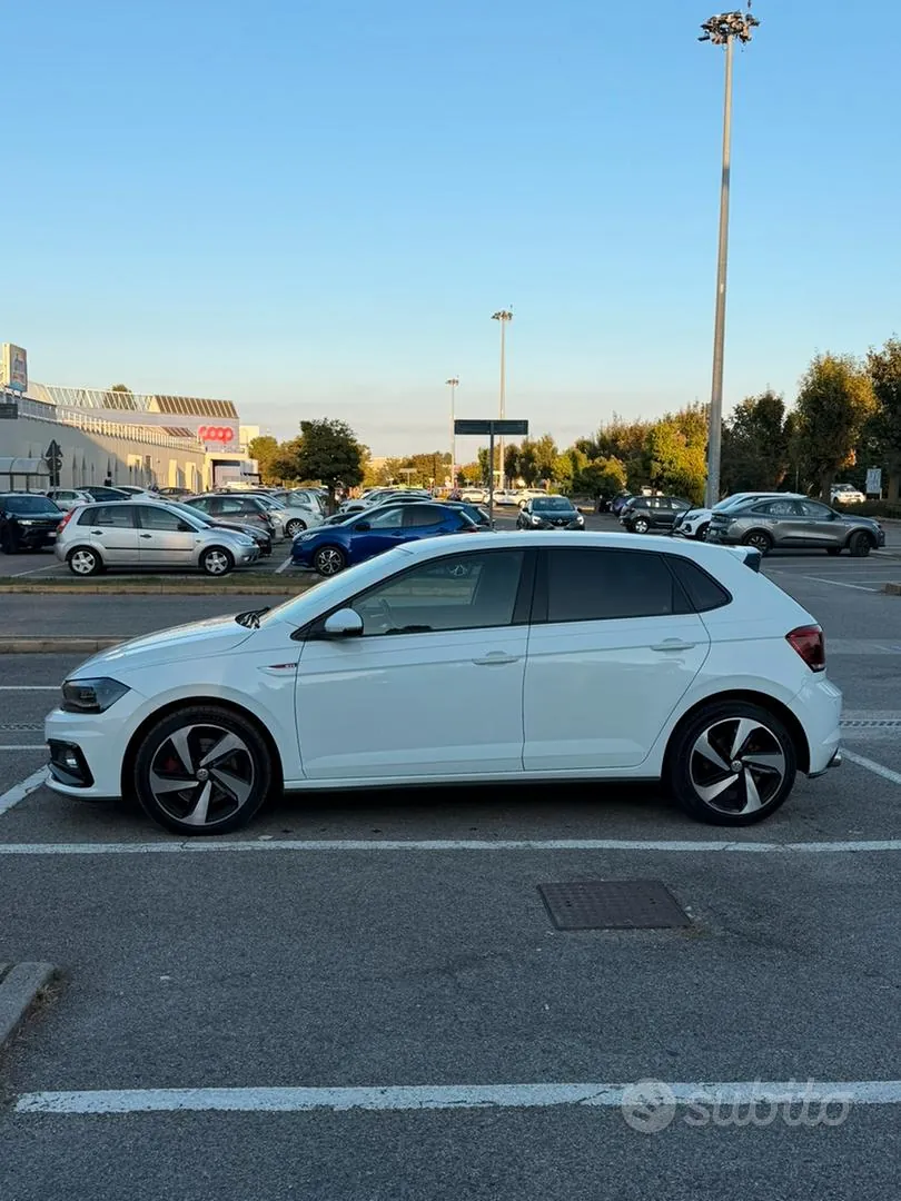 Volkswagen Polo 2020 photo 2