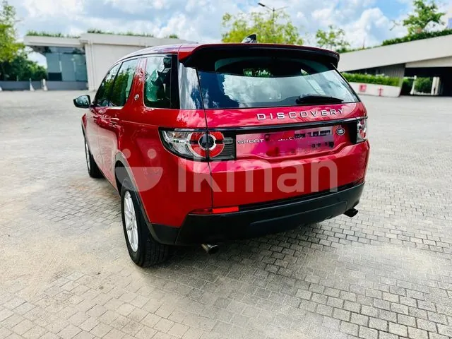 Land Rover Discovery Sport 2017 photo 2