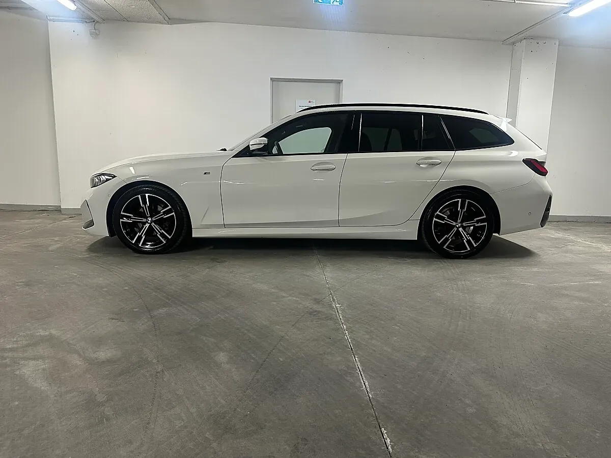 BMW 3 Series 2023 photo 3