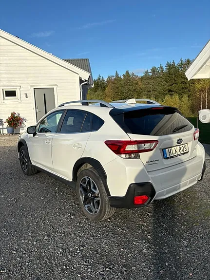 Subaru Xv 2018 photo 2
