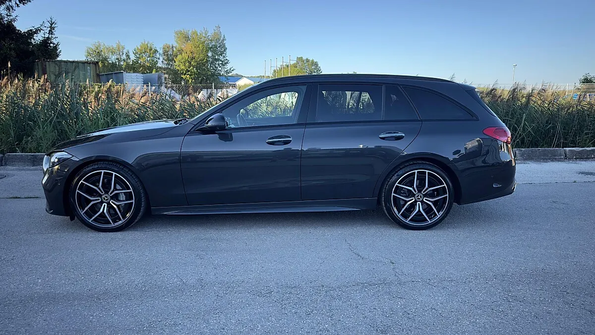 Mercedes-Benz C-Class 2023 photo 3
