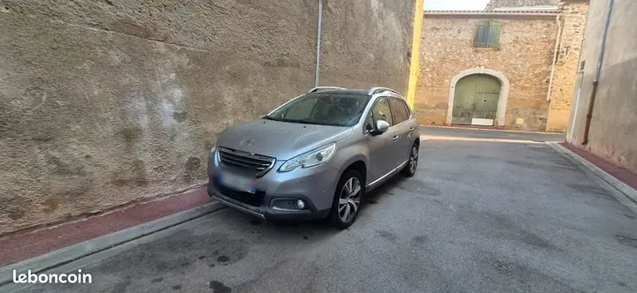 Peugeot 2008 2015 photo 2