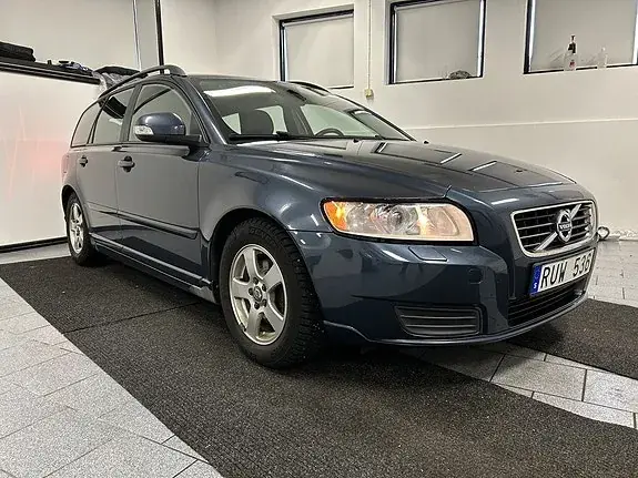 Volvo V50 2011 photo 3
