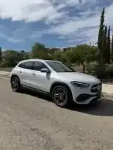 Mercedes-Benz Gla Class 2023 photo 3