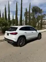 Mercedes-Benz Gla Class 2023 photo 5