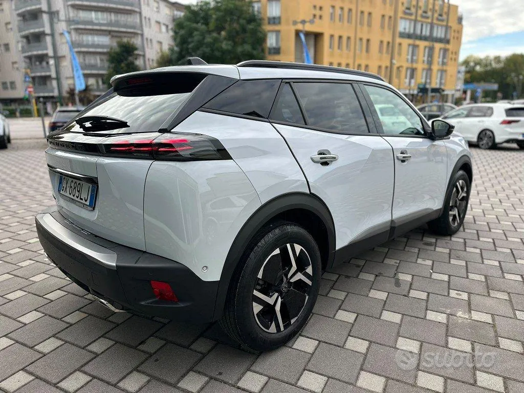 Peugeot 2008 2025 photo 4