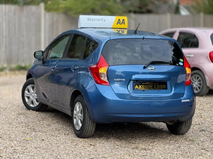 Nissan Note 2015 photo 2