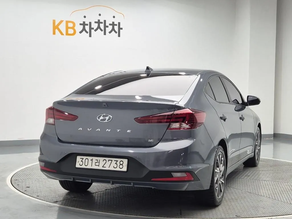 Hyundai Avante 2020 photo 3
