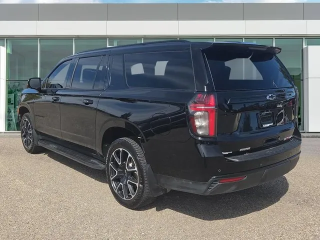 Chevrolet Suburban 2024 photo 3