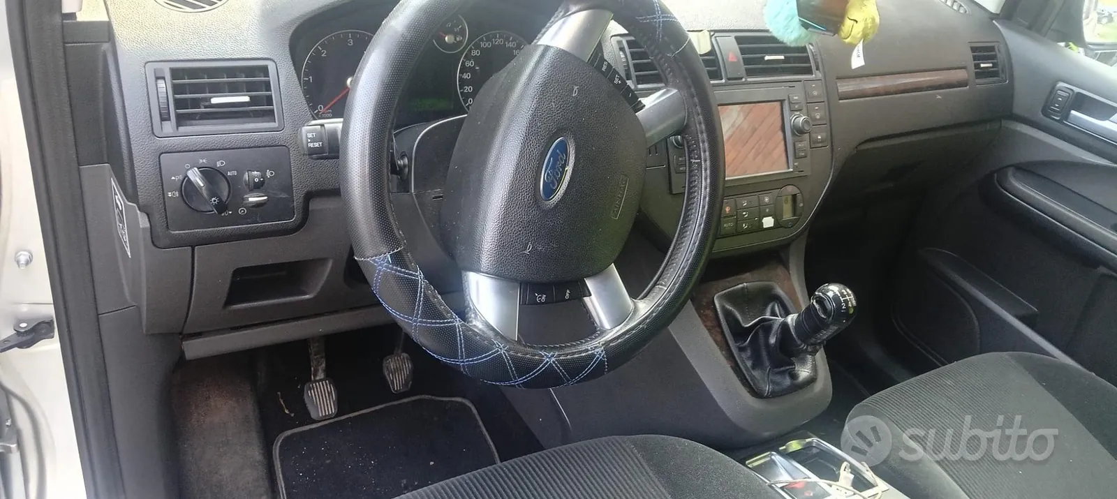 Ford C-Max 2004 photo 3