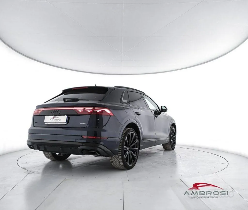 Audi Q8 2025 photo 3