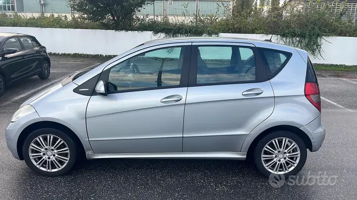Mercedes-Benz A 180 Cdi 2010 photo 2
