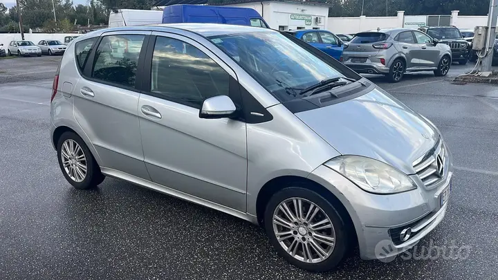 Mercedes-Benz A 180 Cdi 2010 photo 4