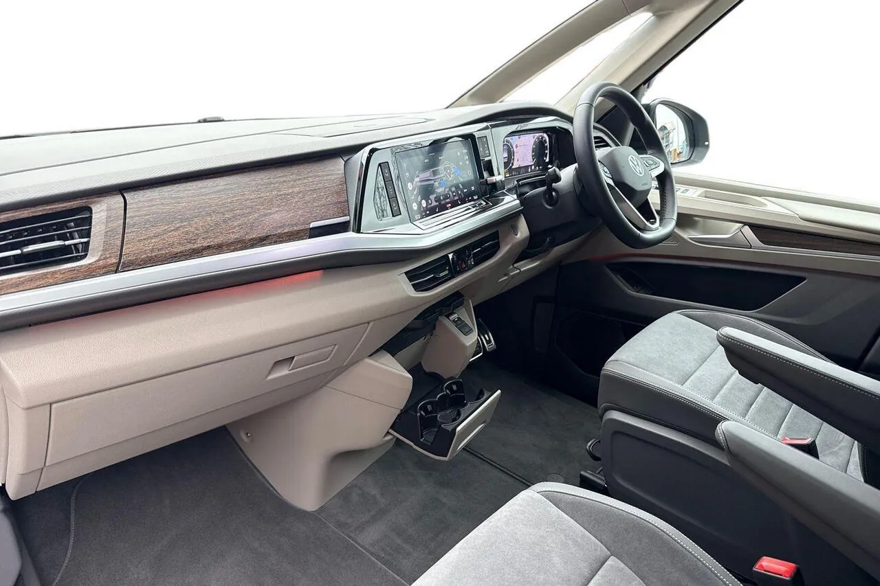 Volkswagen Multivan 2026 photo 2
