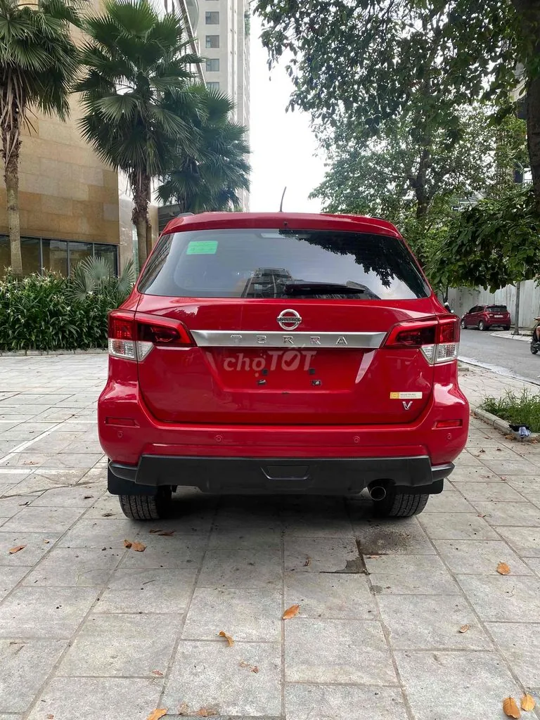 Nissan Terra 2019 photo 2