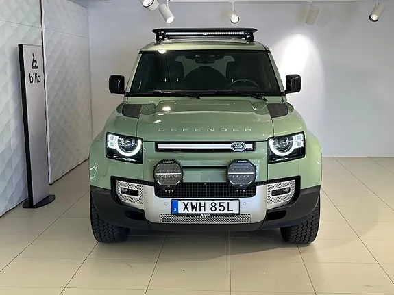 Land Rover Defender 2023 photo 2