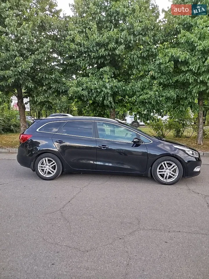 Kia Ceed 2013 photo 4