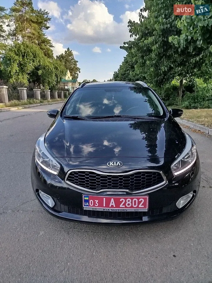 Kia Ceed 2013 photo 2