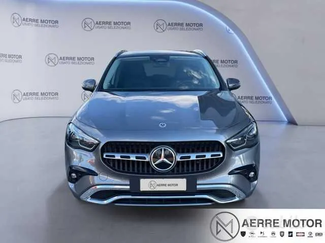 Mercedes-Benz Gla 2023 photo 2