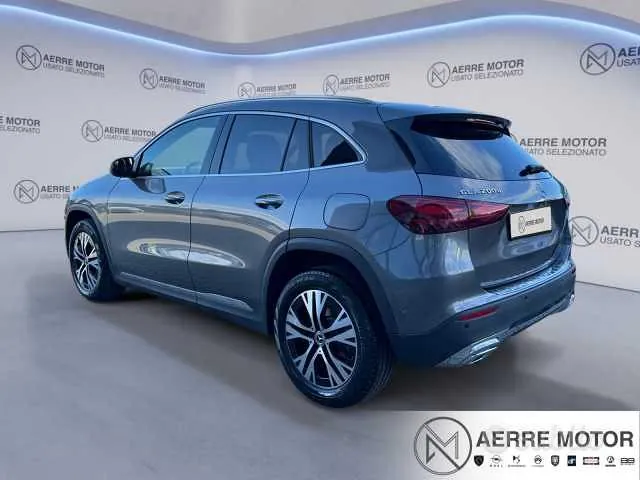 Mercedes-Benz Gla 2023 photo 5