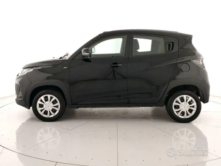 Mahindra Kuv100 2025 photo 2