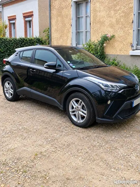 Toyota C-Hr 2021 photo 3