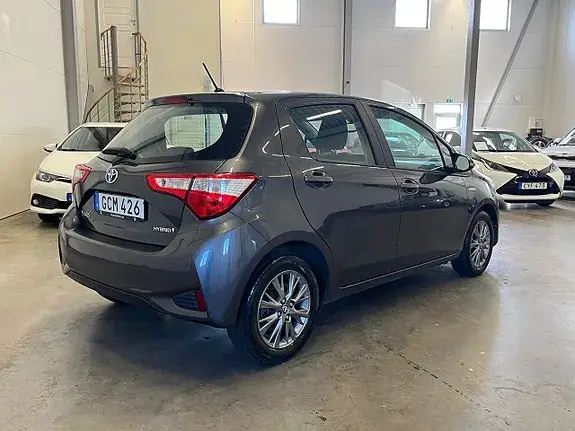 Toyota Yaris 2017 photo 3