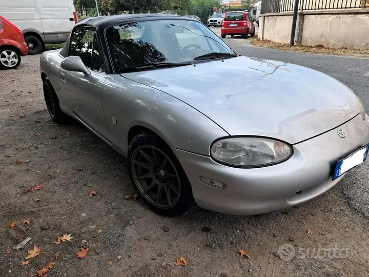 Mazda Mx-5 1999 photo 2