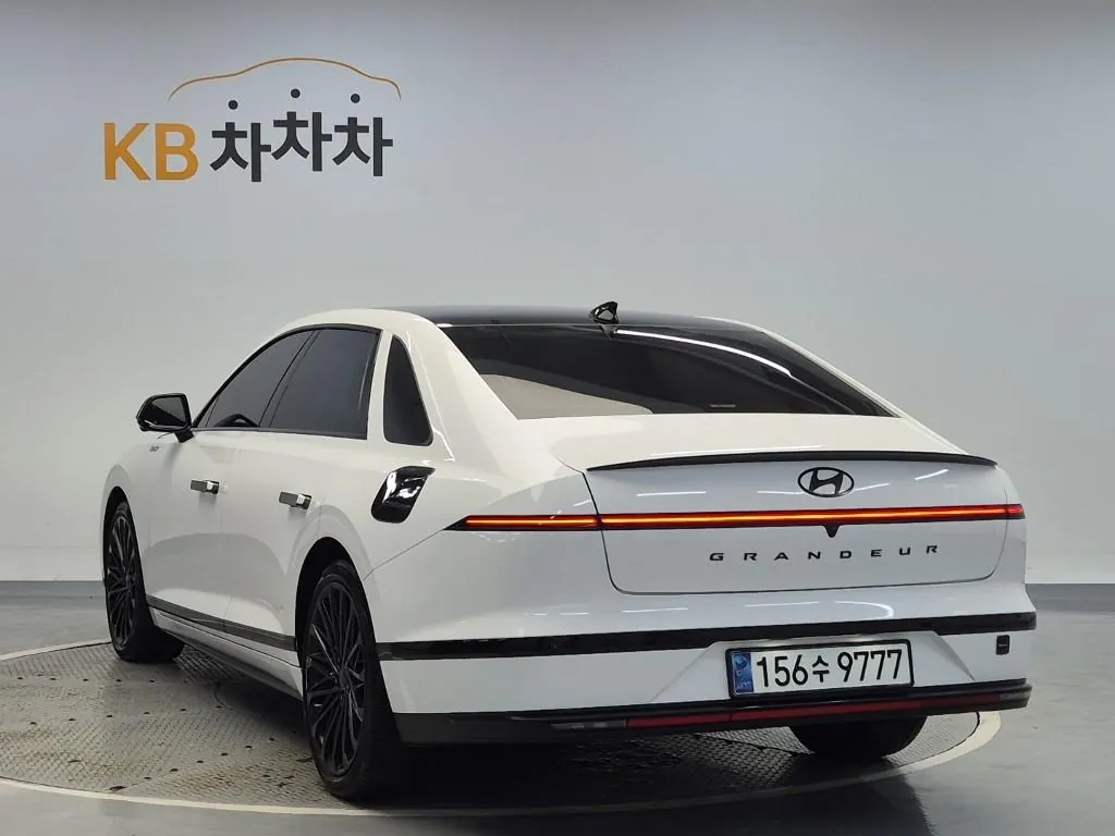 Hyundai Grandeur 2023 photo 2