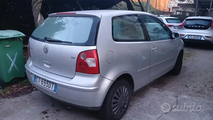 Volkswagen Polo 2005 photo 2