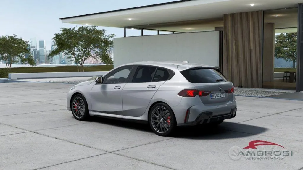 BMW 123 2026 photo 2