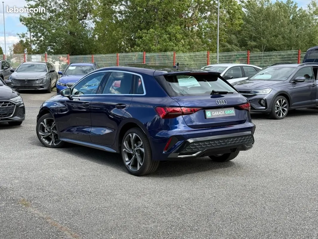 Audi A3 2025 photo 2
