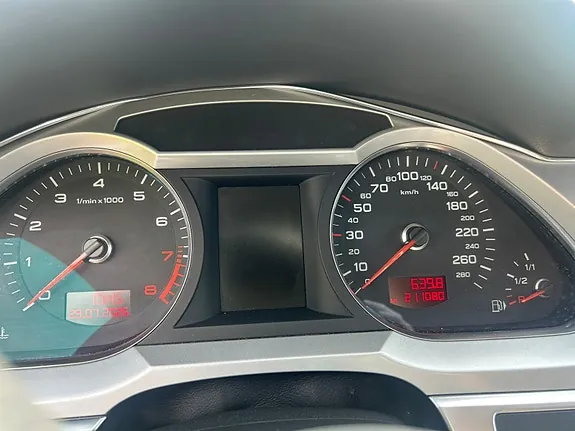 Audi A6 2010 photo 5