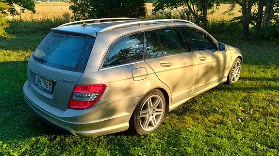Mercedes-Benz C 220 2011 photo 4