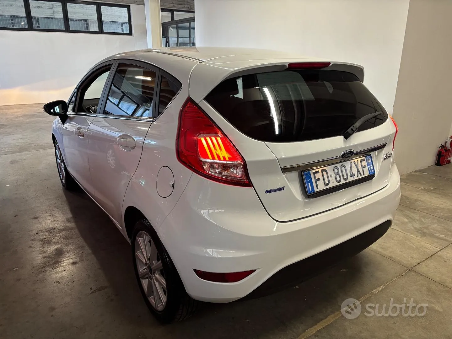 Ford Fiesta 2016 photo 2