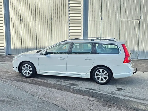 Volvo V70 2011 photo 5
