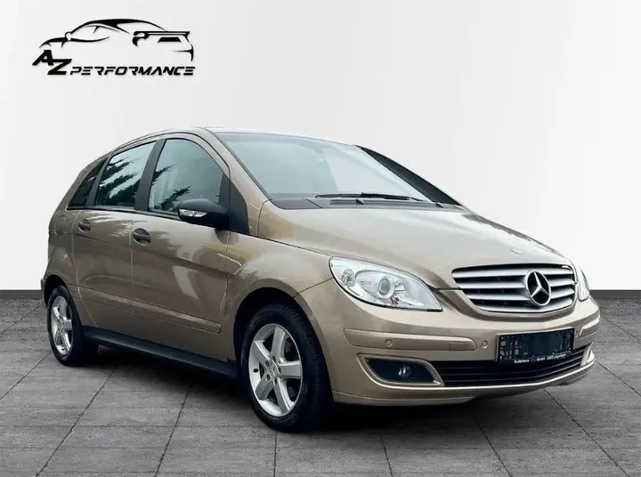 Mercedes-Benz B 170