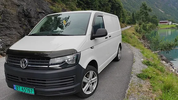 Volkswagen Transporter 2017 photo 2