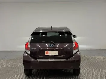 Toyota Aqua 2015 photo 5
