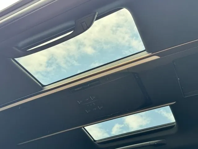 Toyota Vellfire 2025 photo 5