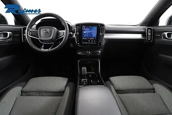 Volvo Xc40 2024 photo 2