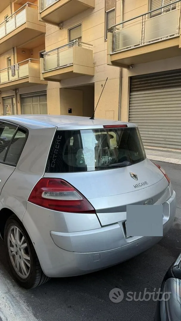 Renault Megane 2008 photo 2