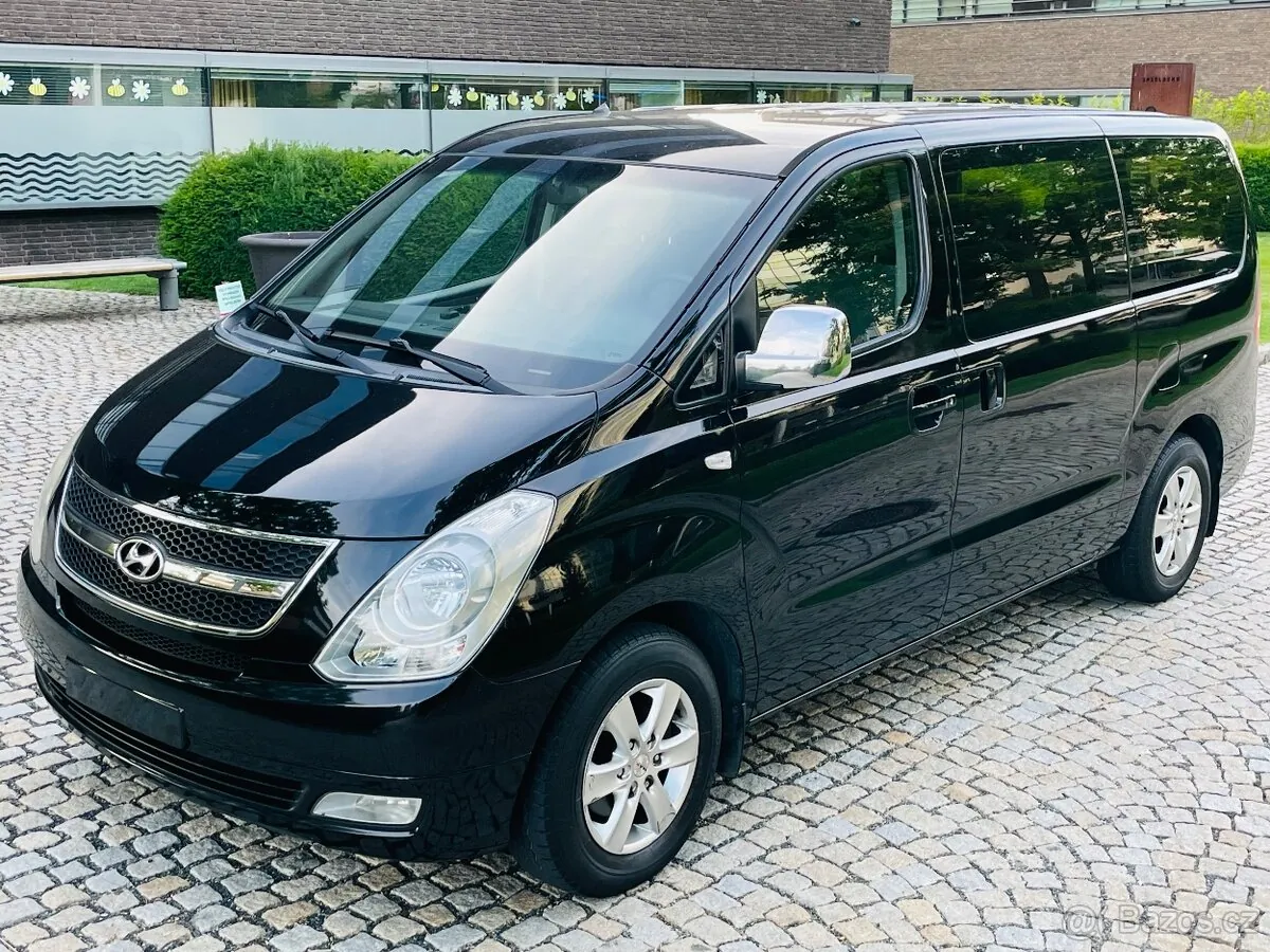 Hyundai H1 2011 photo 2