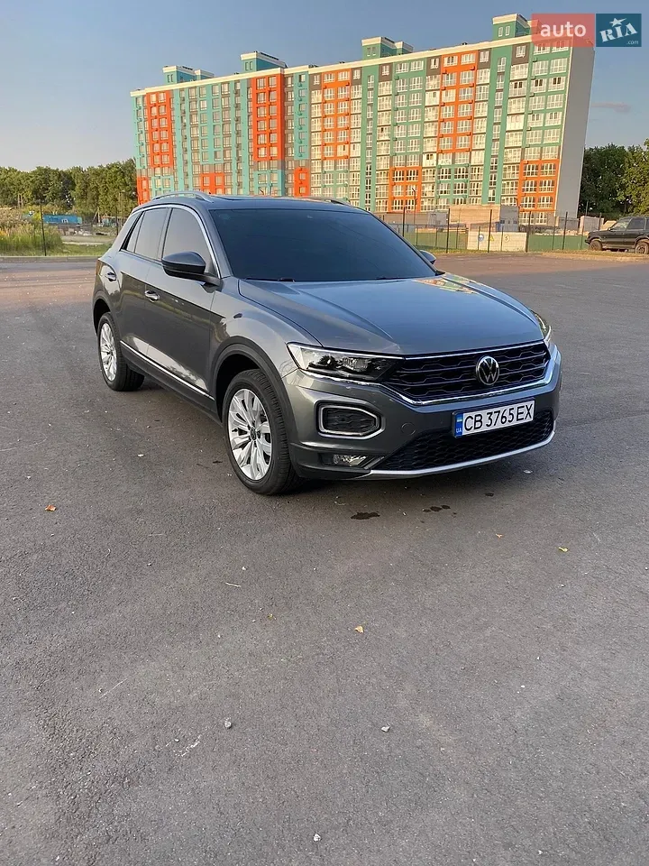 Volkswagen T-Roc 2020 photo 2