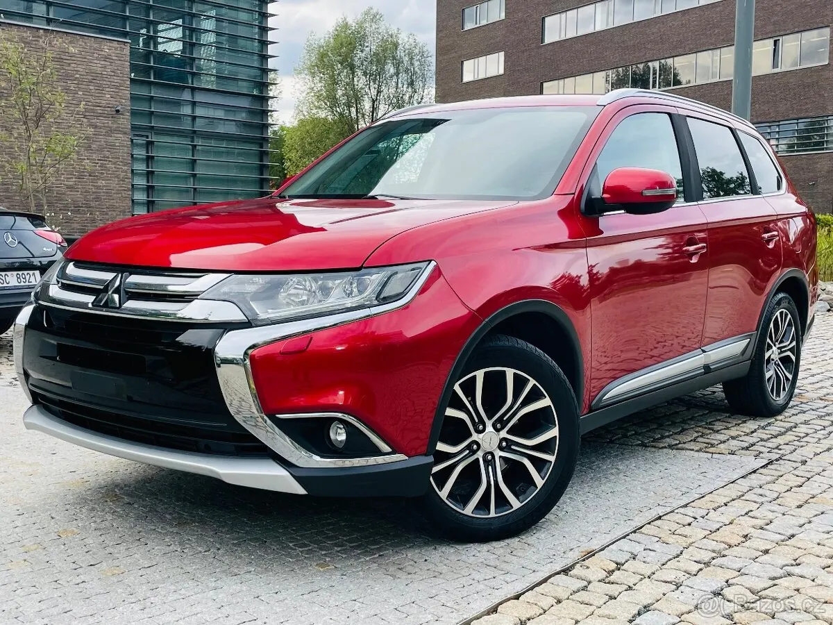 Mitsubishi Outlander 2017 photo 2