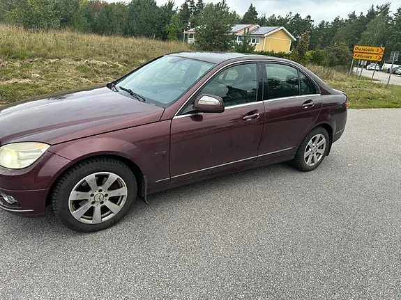 Mercedes-Benz C200