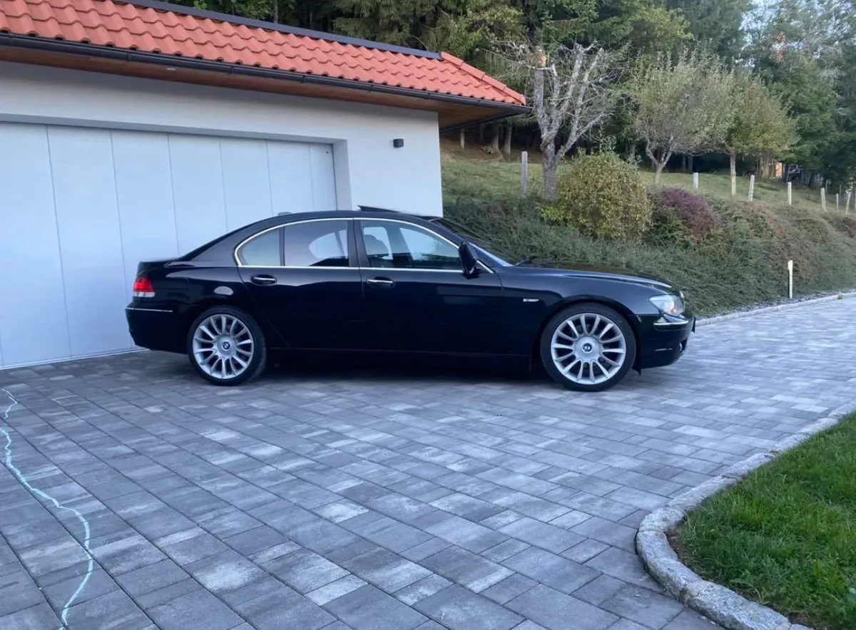 BMW 7 Series 2005 photo 3