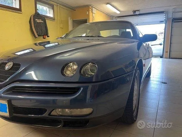 Alfa Romeo Gtv 1996 photo 3