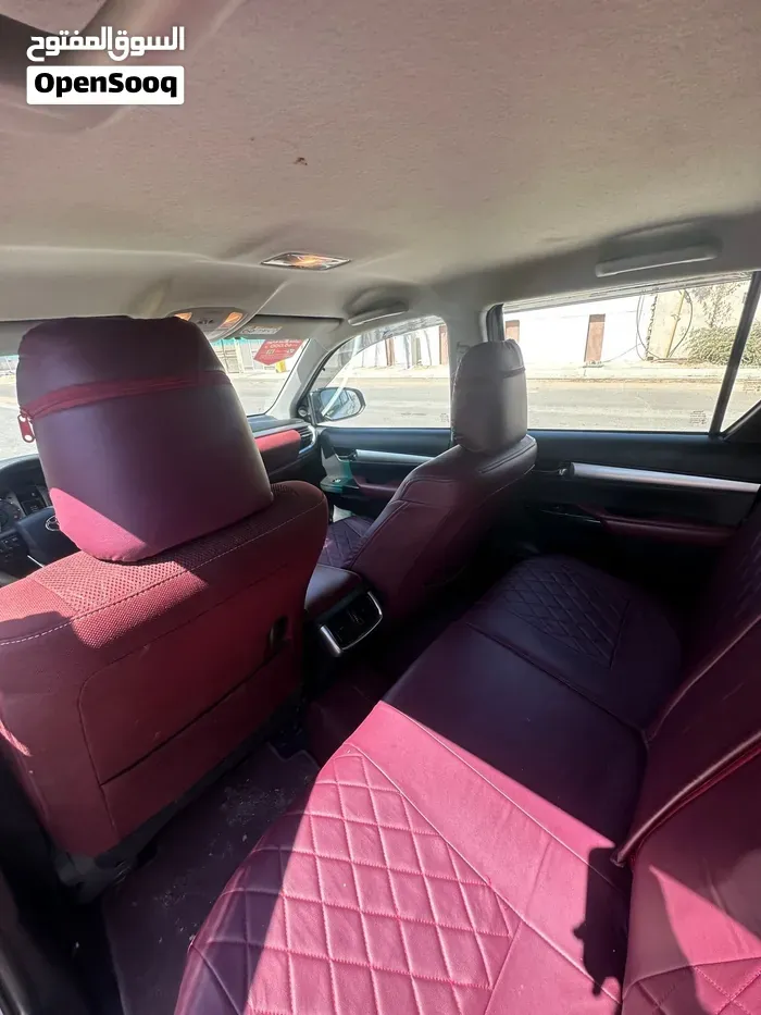 Toyota Hilux 2025 photo 2